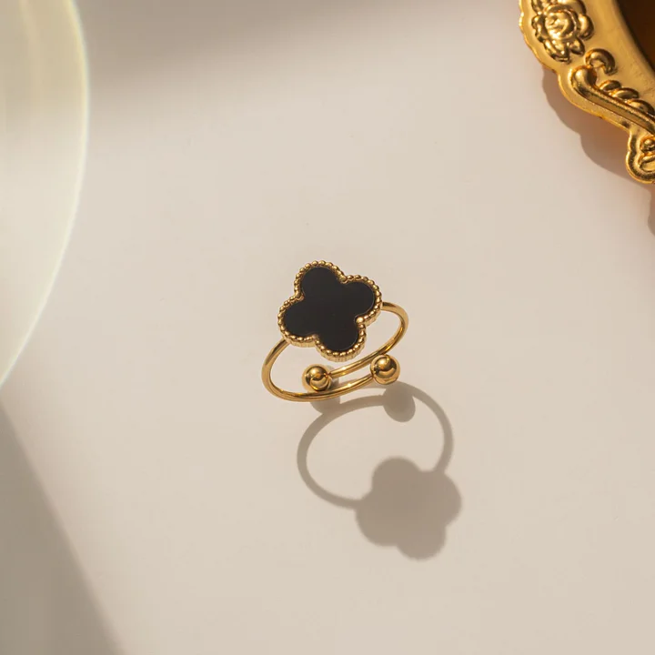 Maison Clover Ring – Color Edition