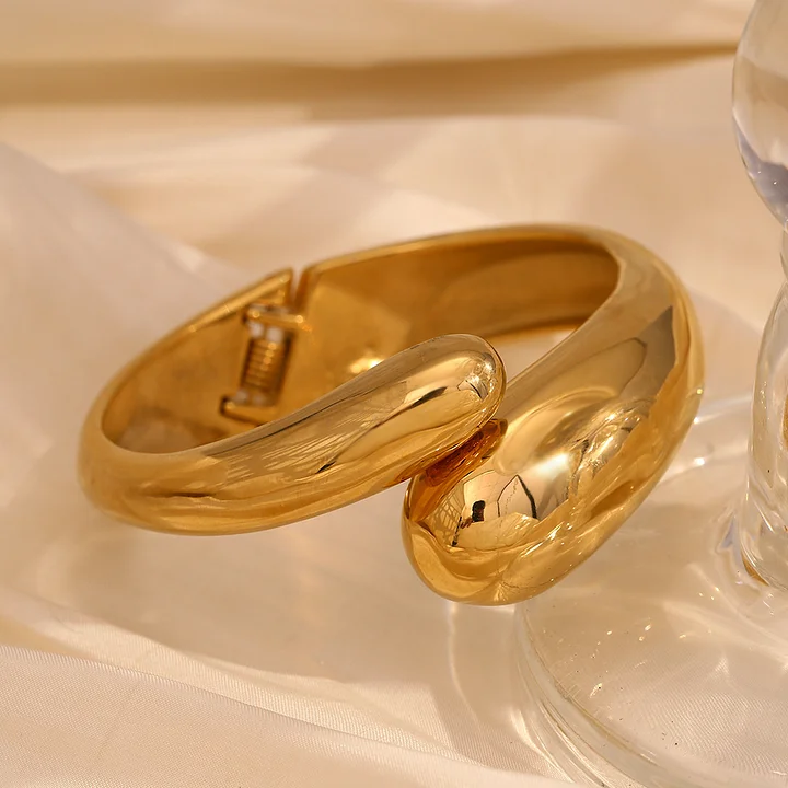 Liora Gold Cuff