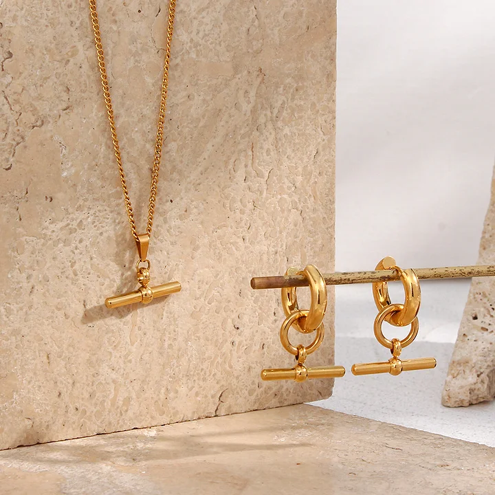 Toggle Luxe Earrings