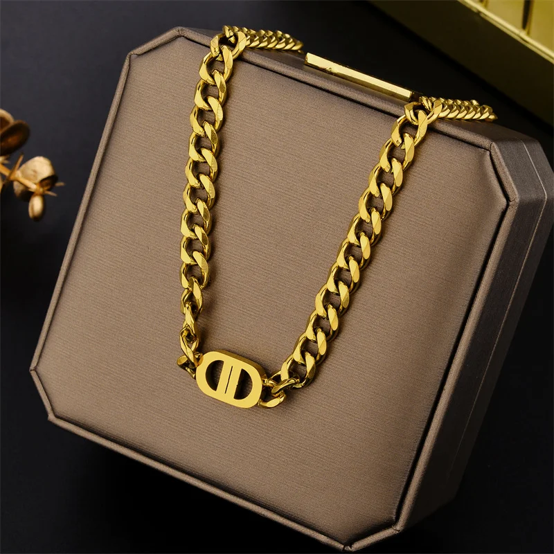 Catori Cuban Necklace