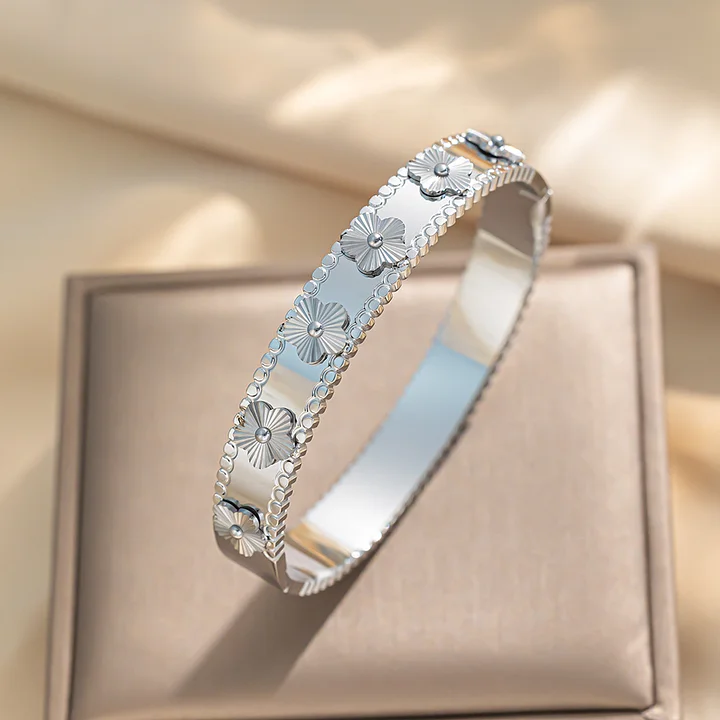 Bloom Bangle